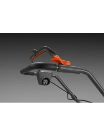 Cortacésped Husqvarna LC141C